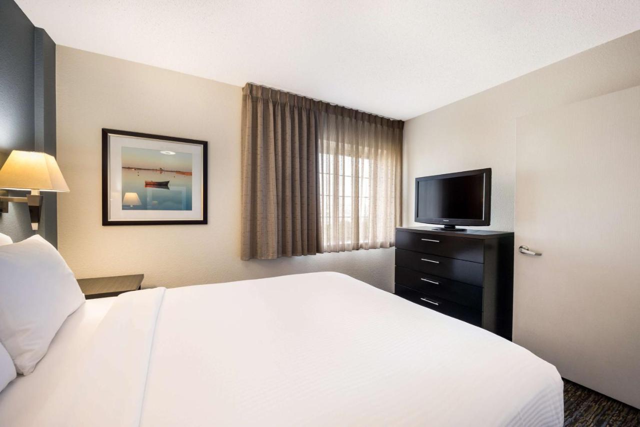 Sonesta Simply Suites Pittsburgh Airport Imperial Exterior photo